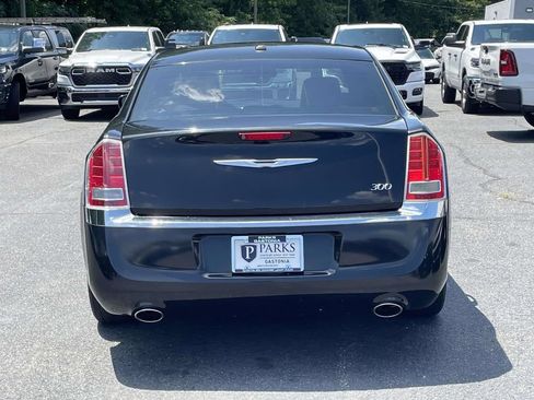 Used 2013 Chrysler 300 w/ Driver Convenience Group RWD image 7