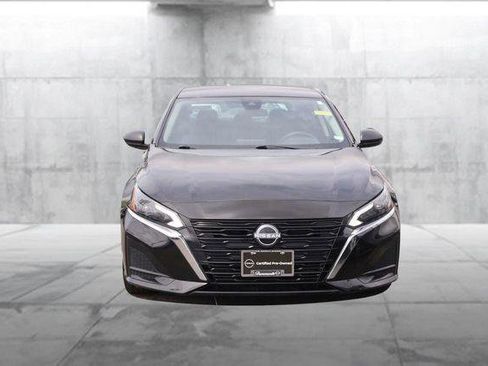 Used 2024 Nissan Altima 2.5 SV image 4