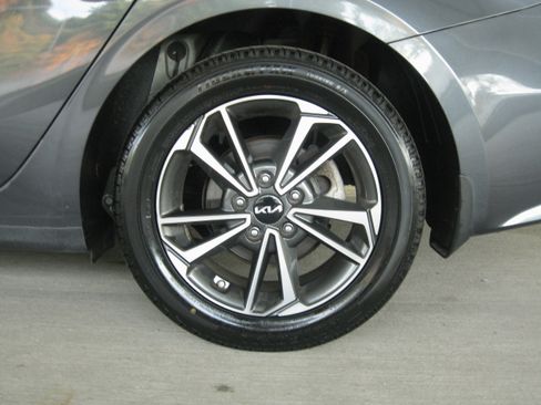 Certified 2023 Kia Forte LXS image 22