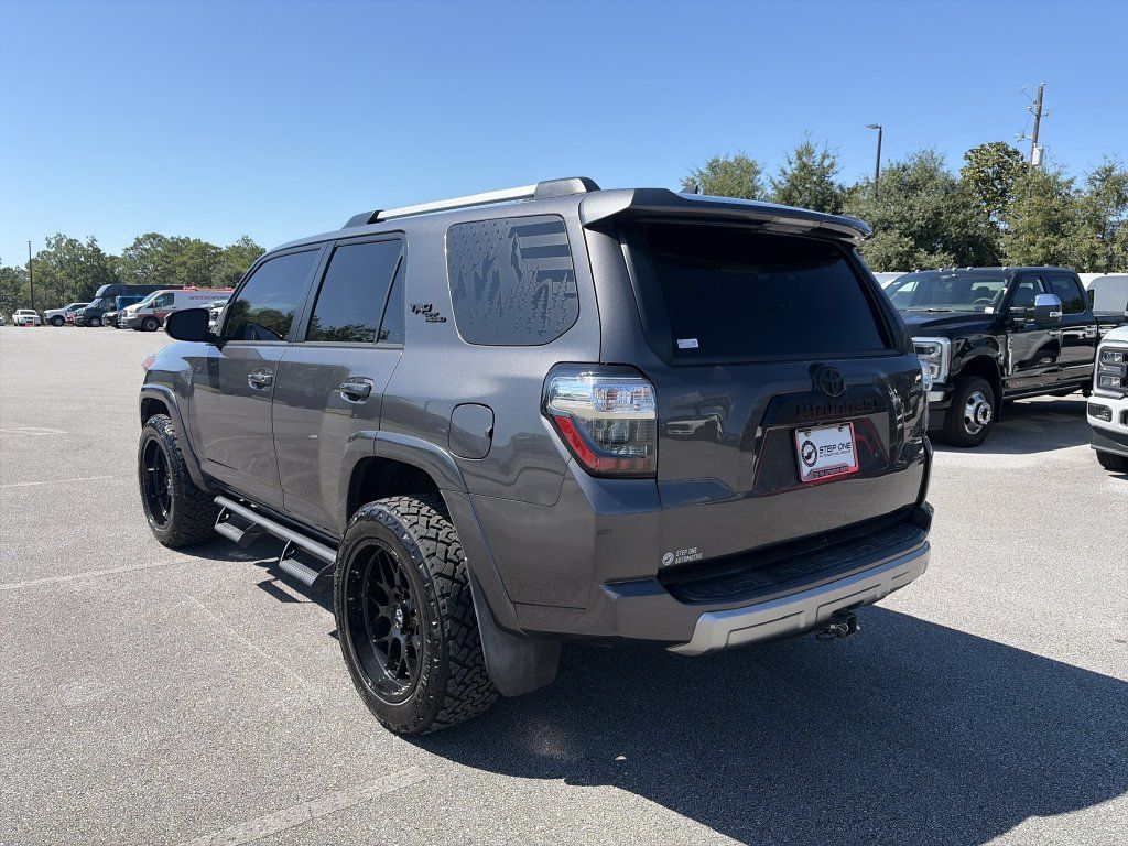 Used 2018 Toyota 4Runner TRD Off-Road Premium AWD/4WD image 5
