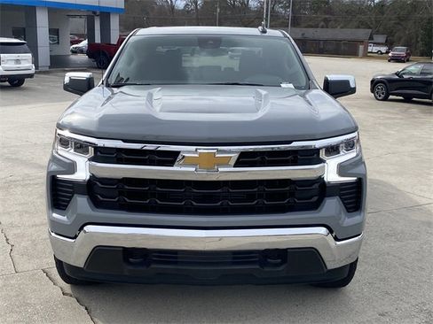 Used 2024 Chevrolet Silverado 1500 LT image 9