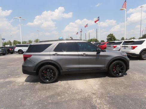 Certified 2023 Ford Explorer ST w/ Equipment Group 401A AWD/4WD image 8