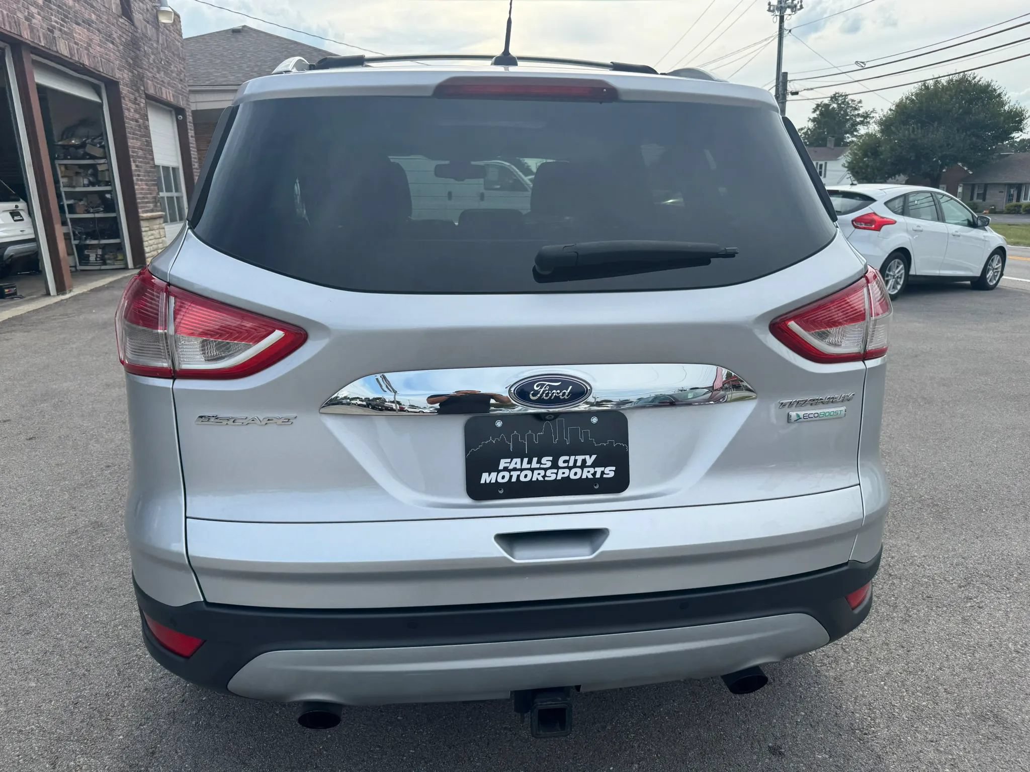 Used 2016 Ford Escape Titanium w/ Equipment Group 301A FWD image 11