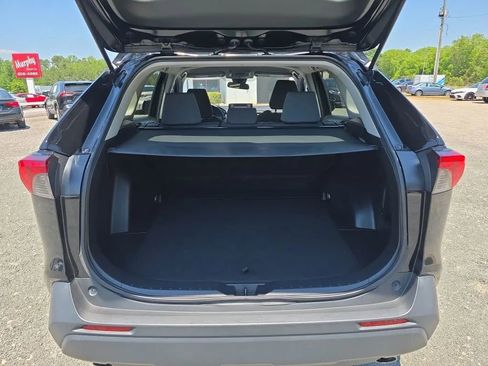 Used 2020 Toyota RAV4 XLE FWD image 47