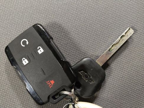 Used 2017 Chevrolet Silverado 1500 LT w/ Texas Edition image 32