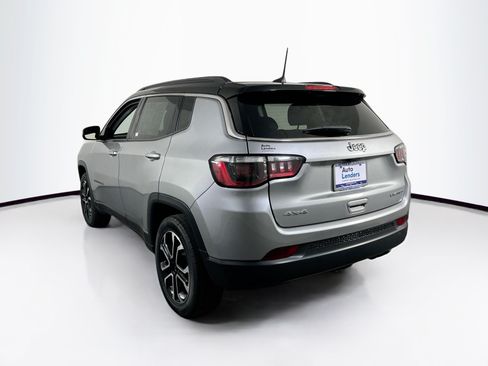 Used 2022 Jeep Compass Limited AWD/4WD image 7