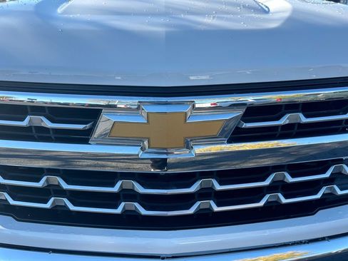 Certified 2022 Chevrolet Silverado 1500 LTZ w/ LTZ Convenience Package II image 33