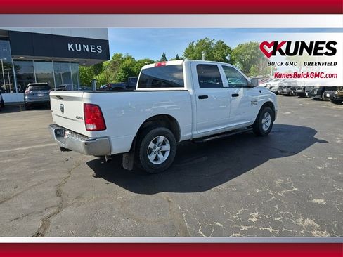 Used 2022 RAM 1500 Classic SLT AWD/4WD image 5