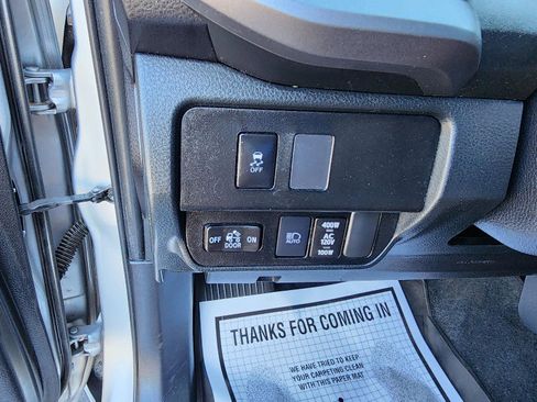 Used 2022 Toyota Tacoma TRD Sport image 20