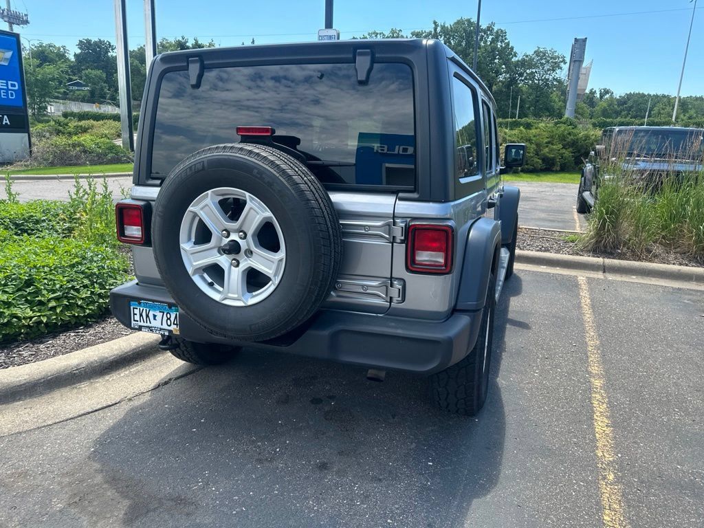 Used 2019 Jeep Wrangler Unlimited Sport S AWD/4WD image 9