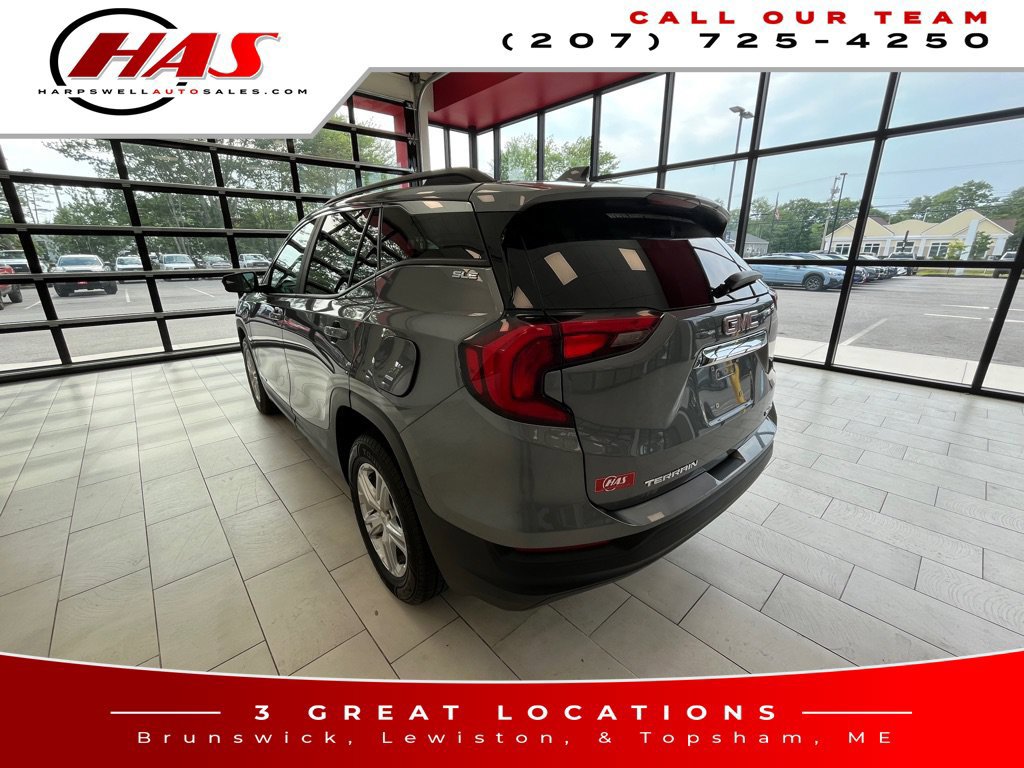 Used 2021 GMC Terrain SLE w/ Driver Convenience Package AWD/4WD image 3
