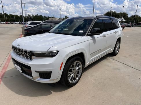 Used 2024 Jeep Grand Cherokee L Summit image 4