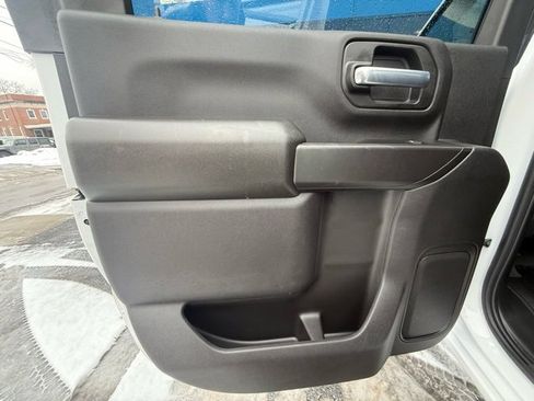 Certified 2025 Chevrolet Silverado 2500 Custom w/ Custom Value Package image 15