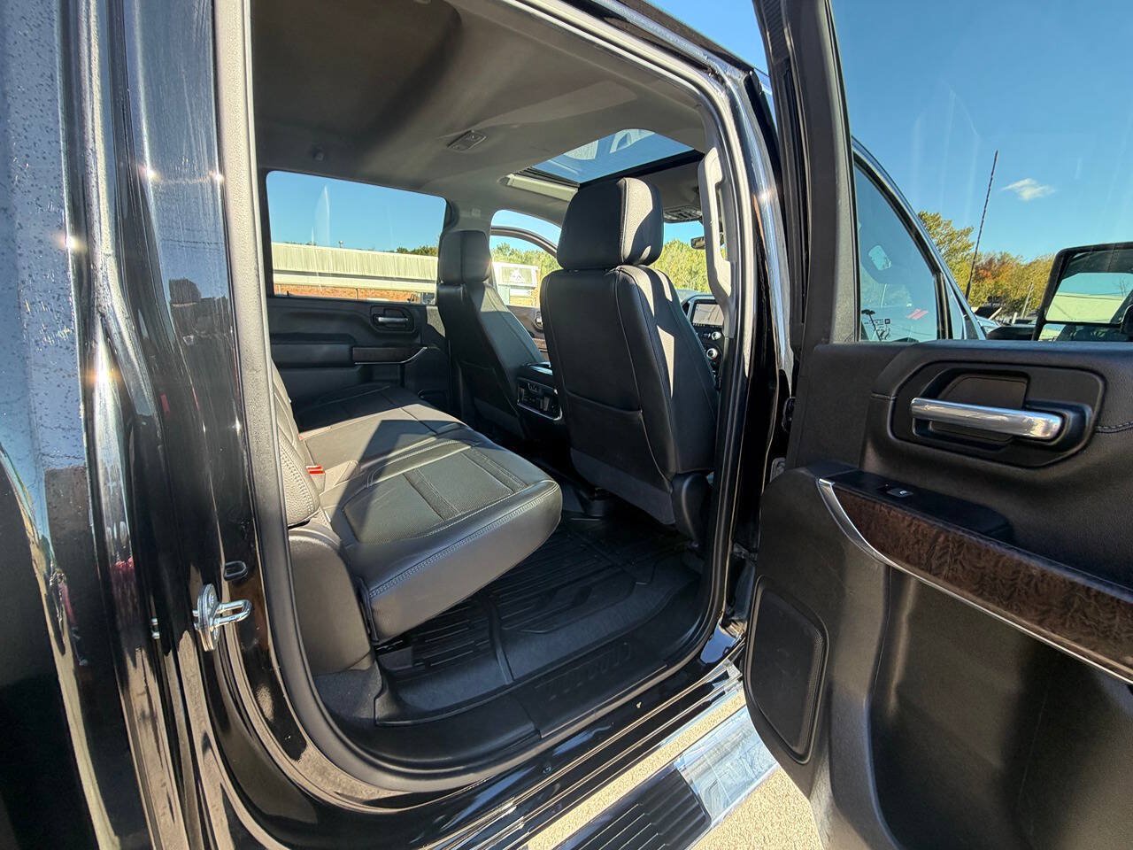 Used 2020 GMC Sierra 2500 Denali w/ Denali Ultimate Package AWD/4WD image 17