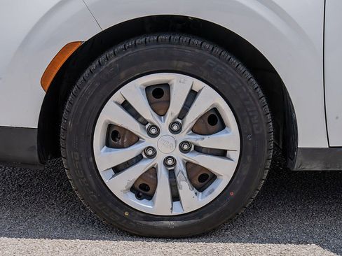 Used 2020 Kia Soul LX FWD image 33