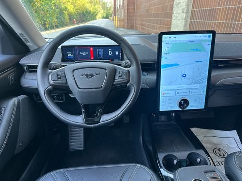 Used 2024 Ford Mustang Mach-E Premium image 15