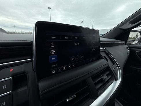 Used 2021 Chevrolet Tahoe High Country image 22