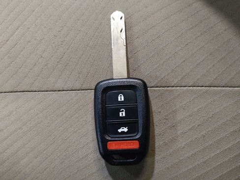 Used 2015 Honda Accord LX image 32