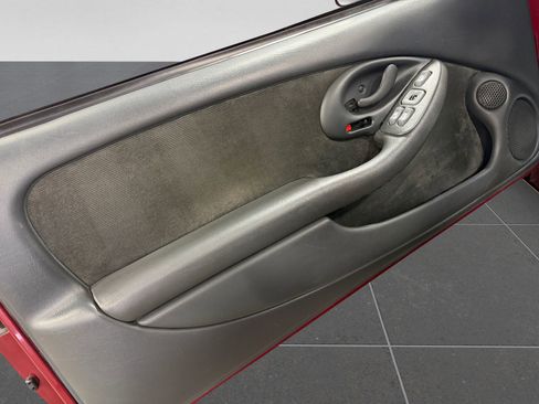 Used 1995 Pontiac Firebird Coupe image 16