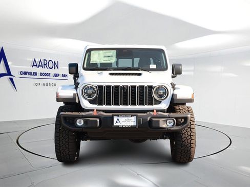 New 2026 Jeep Gladiator Mojave AWD/4WD image 4