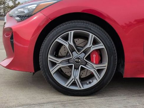 Used 2019 Kia Stinger GT image 10