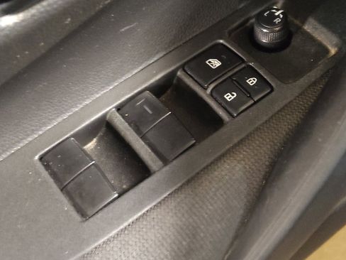 Used 2022 Toyota Corolla LE FWD image 27