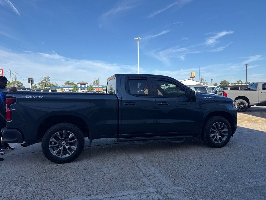 Used 2019 Chevrolet Silverado 1500 RST w/ All-Star Edition AWD/4WD image 17