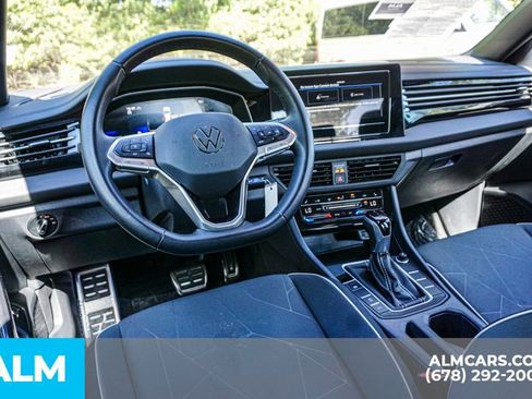 Used 2025 Volkswagen Jetta Sport FWD image 27