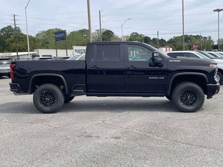 New 2026 Chevrolet Silverado 2500 ZR2 video 2