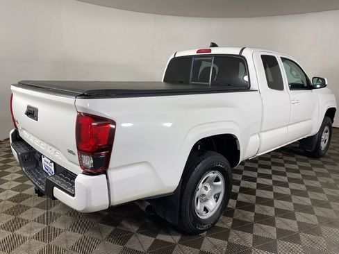 Used 2023 Toyota Tacoma SR AWD/4WD image 8