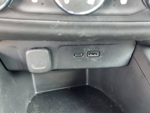 Used 2024 Chevrolet Trax RS w/ Driver Confidence Package FWD image 17