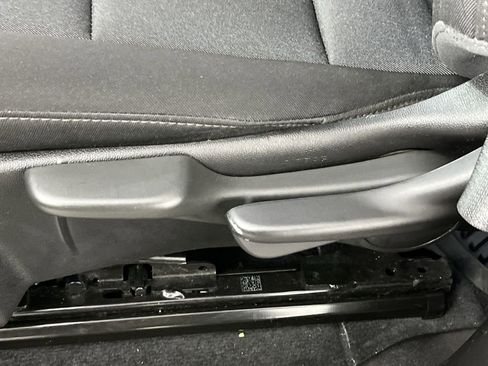 Used 2023 Chevrolet Colorado W/T image 12