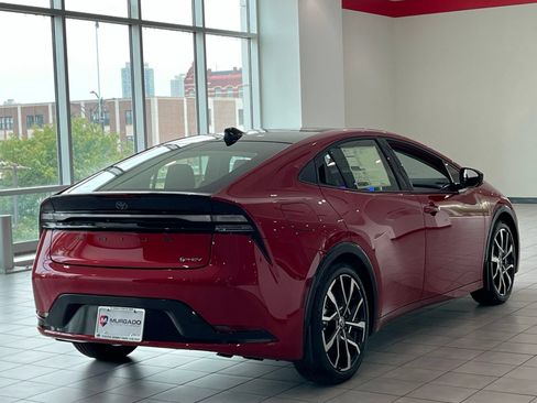 New 2026 Toyota Prius Plug-In Hybrid FWD image 10