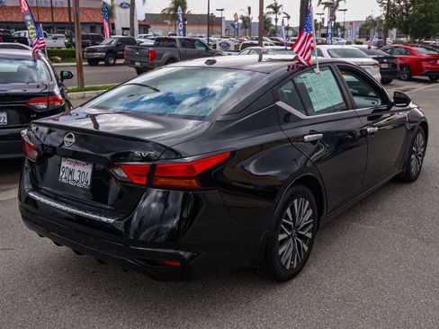 Used 2023 Nissan Altima 2.5 SV image 4