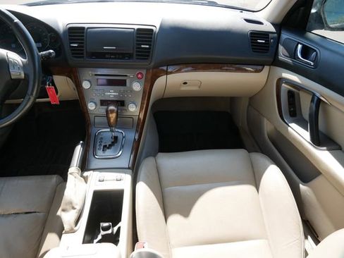 Used 2008 Subaru Outback 2.5i image 12