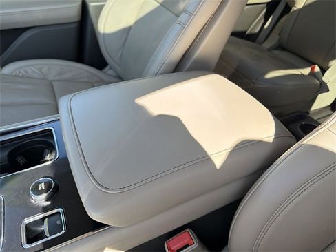 Used 2023 Lincoln Aviator Grand Touring image 21