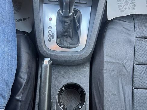 Used 2012 Volkswagen Jetta SE FWD image 19