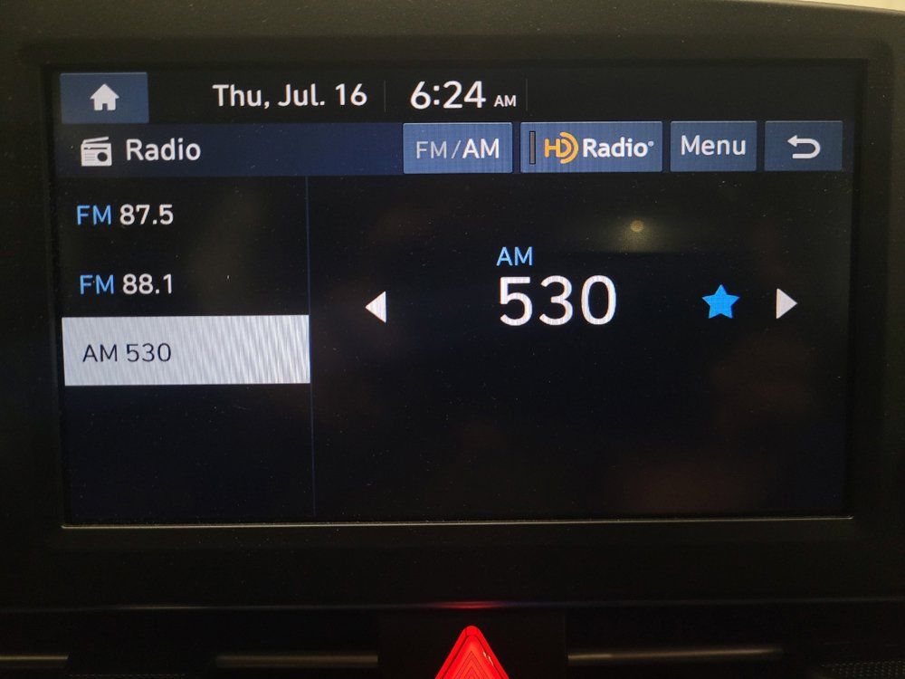 Used 2025 Hyundai Elantra SE FWD image 25