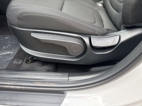 New 2026 Hyundai Tucson SE image 13