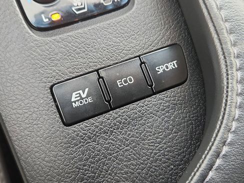 Used 2016 Toyota Avalon Limited FWD image 27