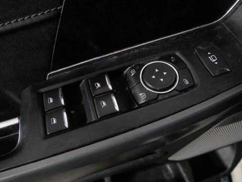 Used 2022 Ford F150 Lariat w/ Equipment Group 502A High image 14