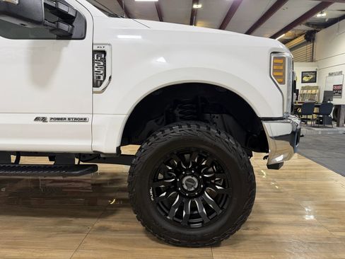 Used 2019 Ford F250 XLT image 4
