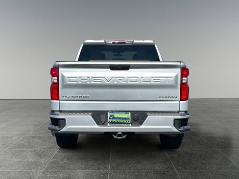 Used 2020 Chevrolet Silverado 1500 Custom w/ Custom 2.7L Value Package AWD/4WD image 9