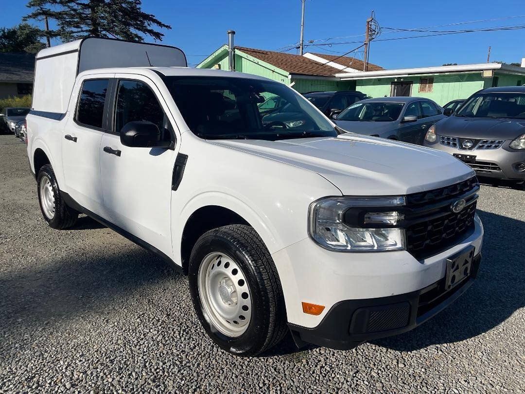 Used 2023 Ford Maverick XL FWD image 4