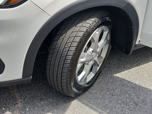 Certified 2024 Honda HR-V LX image 31
