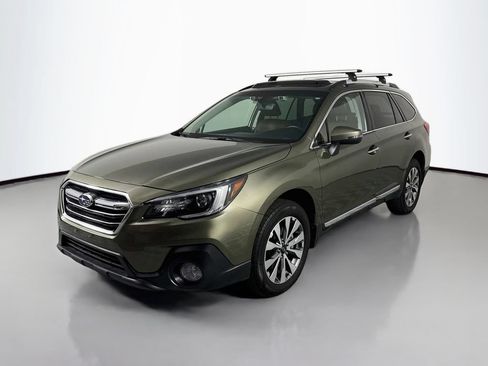 Used 2019 Subaru Outback 3.6R Touring w/ Popular Package #3A AWD/4WD image 1