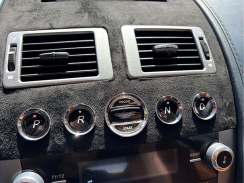 Used 2014 Aston Martin Rapide S image 32