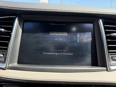 Certified 2025 INFINITI QX50 Luxe w/ Accent Package image 23