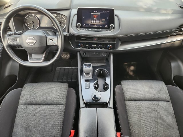 Used 2025 Nissan Rogue SV AWD/4WD image 24
