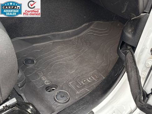 Certified 2022 Jeep Wrangler Unlimited Rubicon w/ Xtreme Recon 35" Tire Package image 39